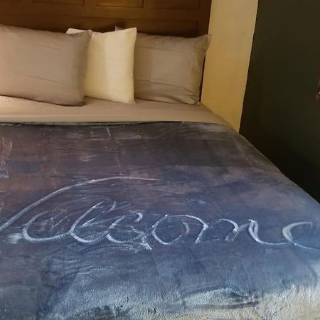Hotel King Bed Hotel Room 120 Booking Stillwater Kültér fotó
